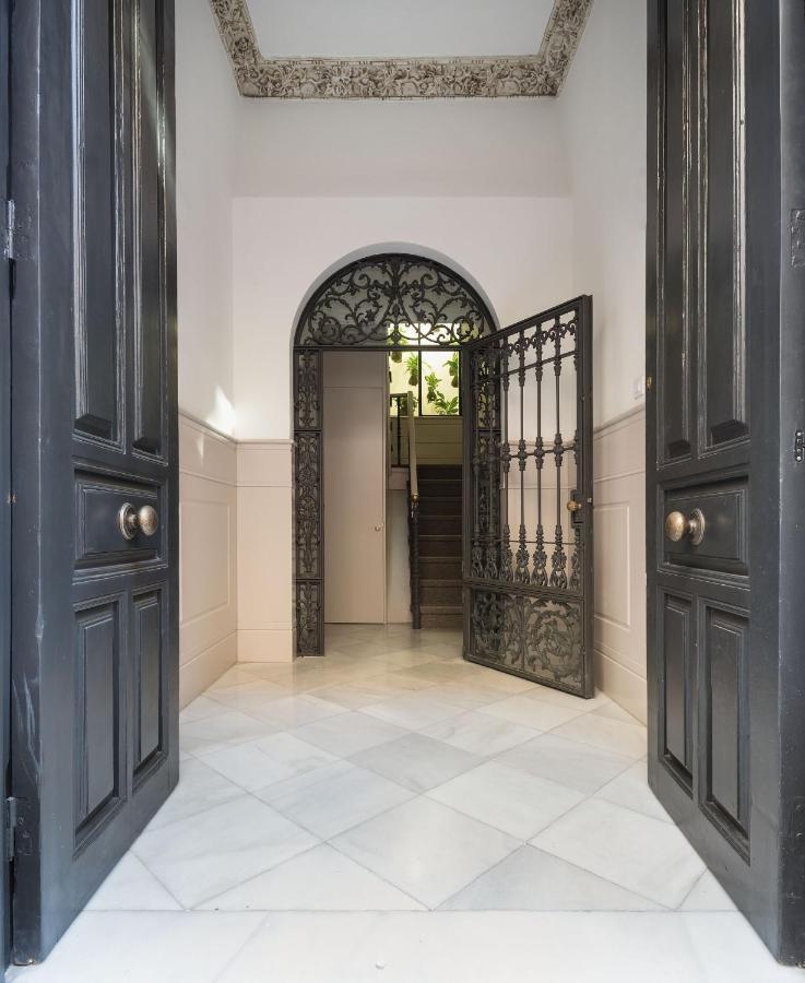 Puerta Catedral Holiday Suites Siviglia Esterno foto