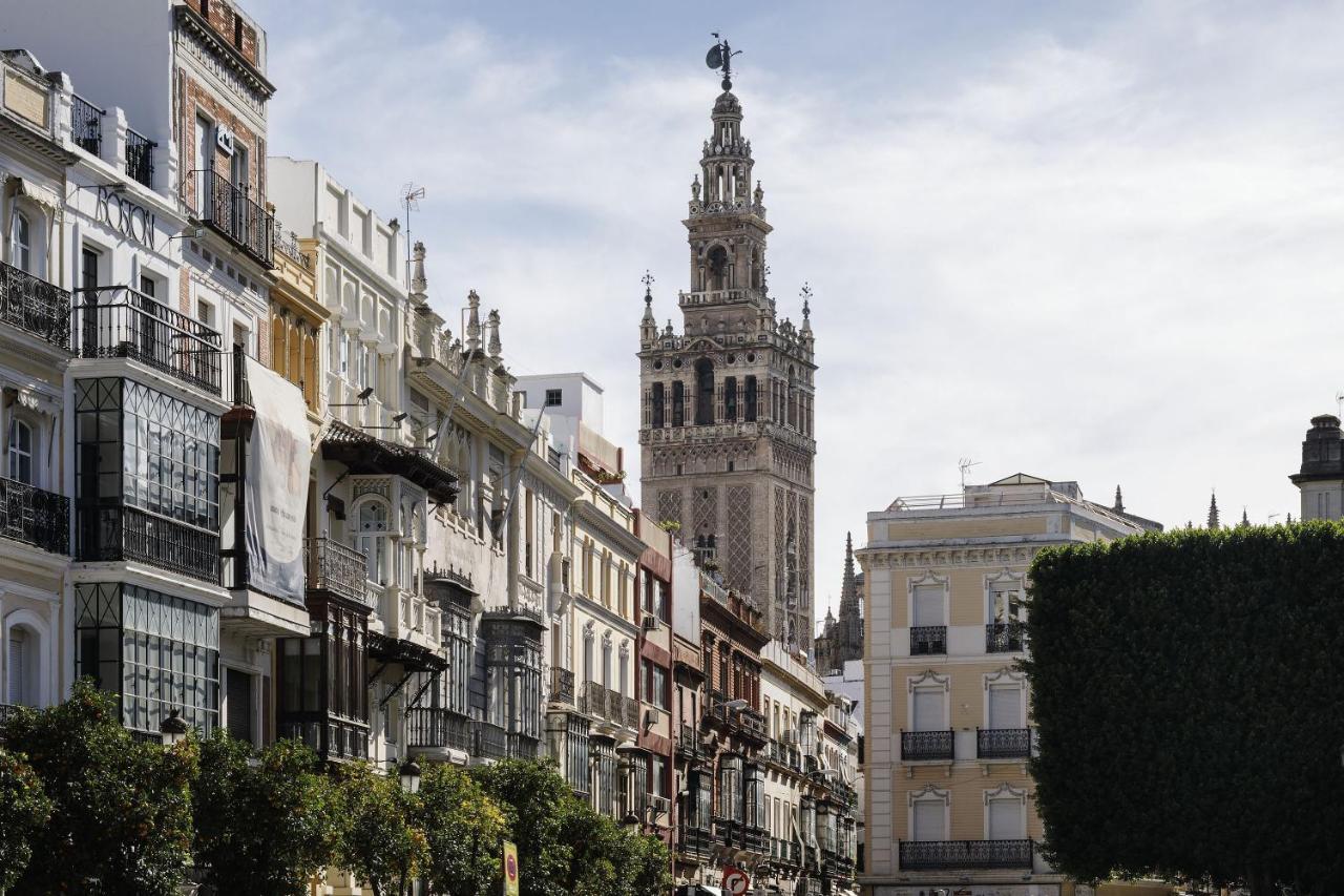 Puerta Catedral Holiday Suites Siviglia Esterno foto