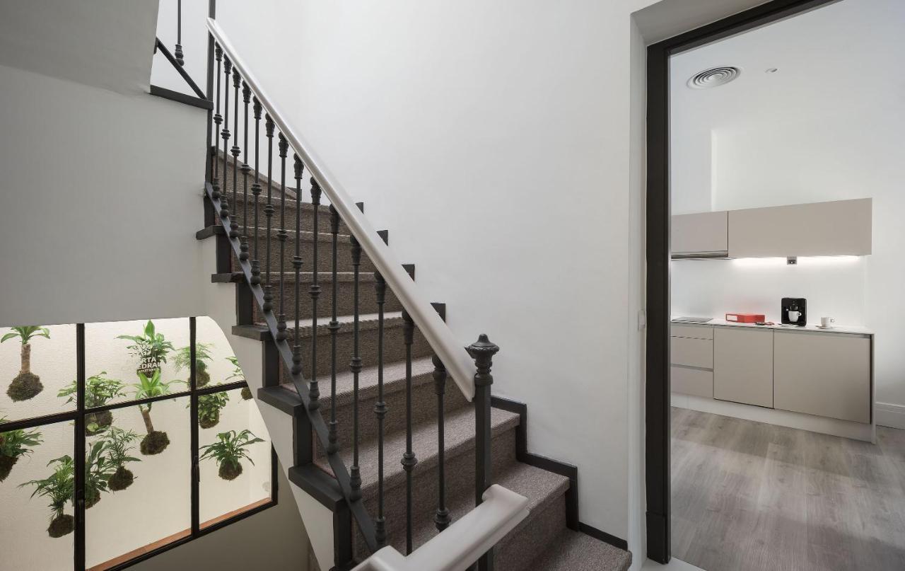 Puerta Catedral Holiday Suites Siviglia Esterno foto