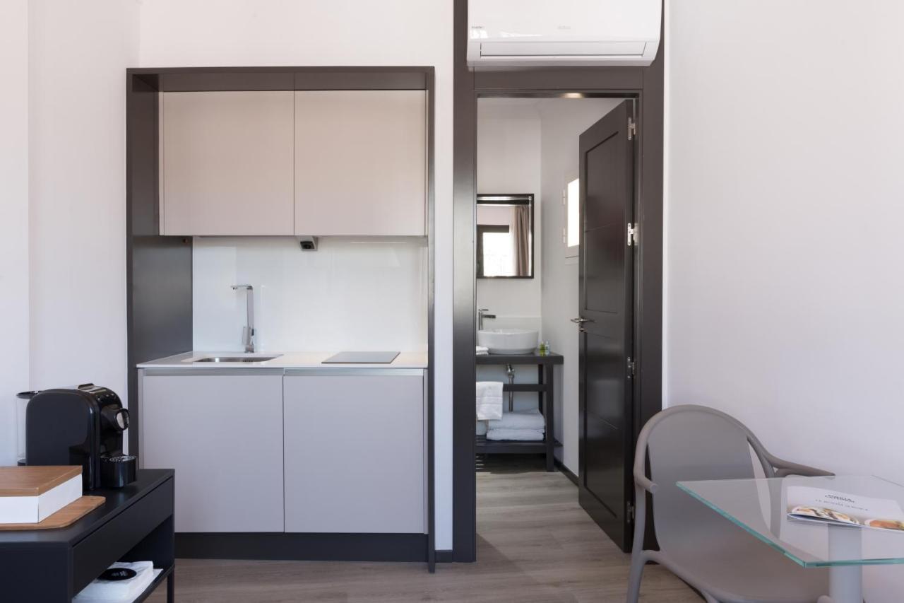 Puerta Catedral Holiday Suites Siviglia Esterno foto