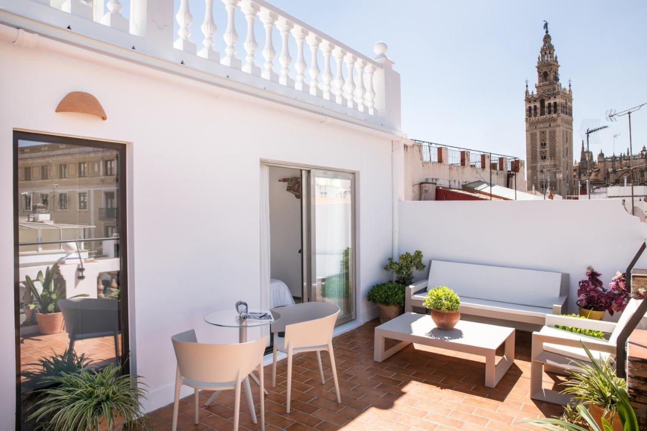 Puerta Catedral Holiday Suites Siviglia Esterno foto